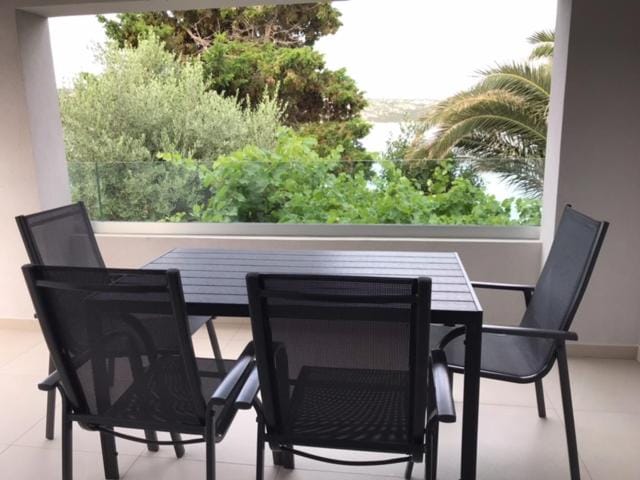 Apartments Haramincic M&B Apartment in Novalja
