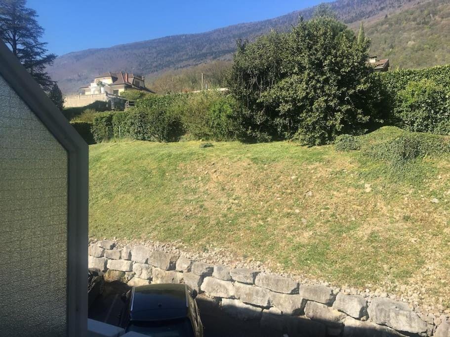 Joli petit studio au bord du lac Apartment in Auvergne-Rhône-Alpes