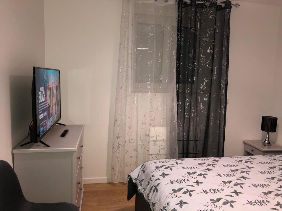 Apparemment 003 Apartment in Île-de-France