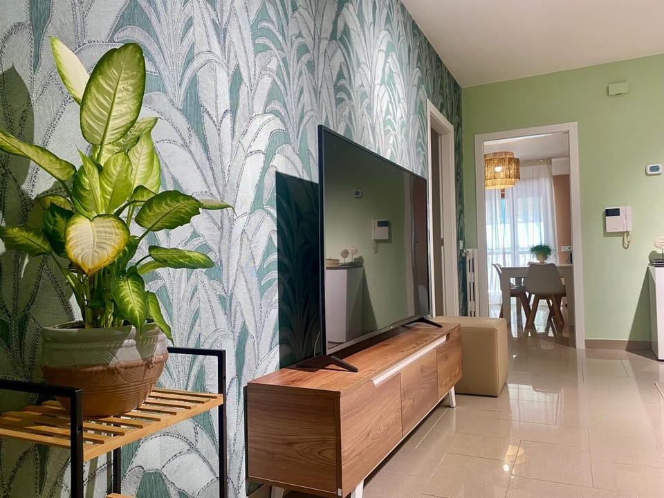 Communal lounge/ TV room, TV and multimedia, Living room, Seating area