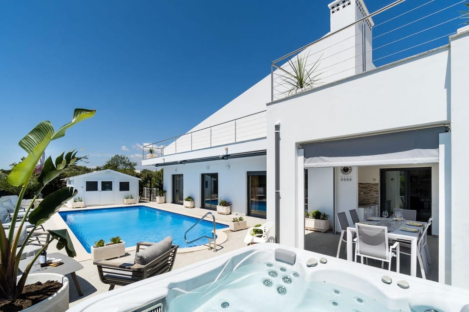 CASA CHLOE Villa in Olhão