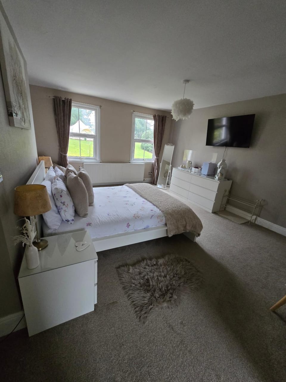 Rainworth Lodge Bed and Breakfast in Newark and Sherwood District