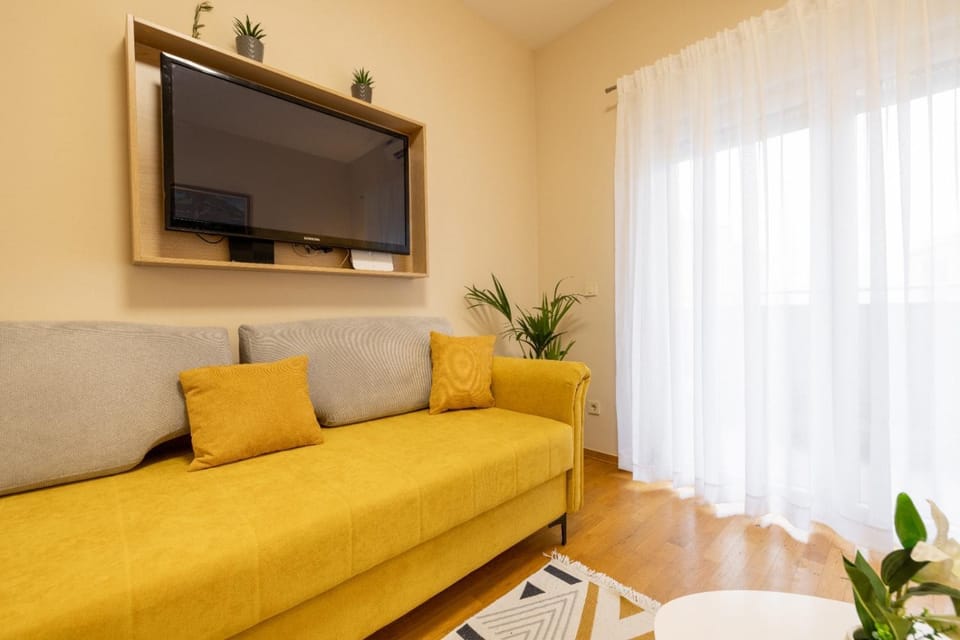 Apartment Karla Apartment in Makarska