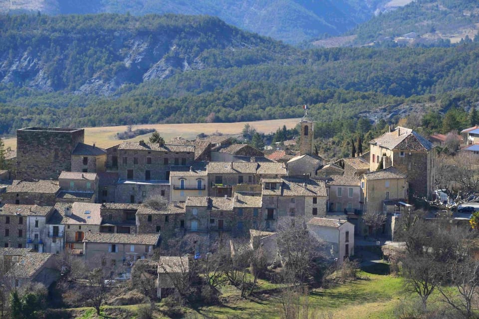 Neighbourhood, Bird's eye view