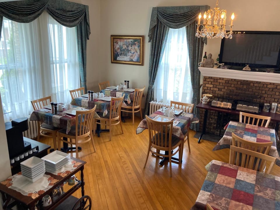 Restaurant/places to eat
