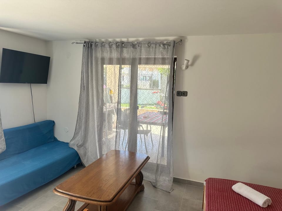 TV and multimedia, Balcony/Terrace