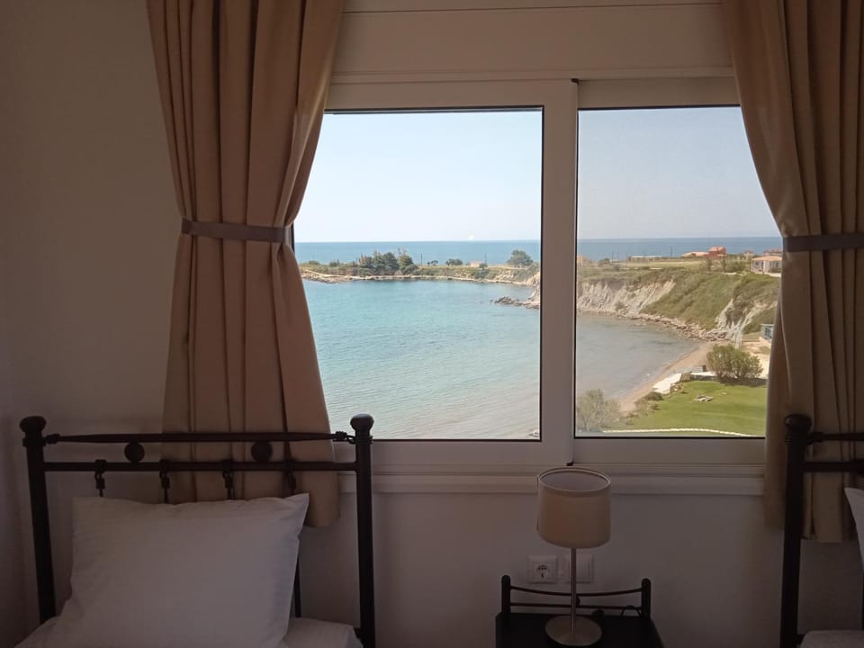 Bed, Natural landscape, View (from property/room), Photo of the whole room, Bedroom, Sea view