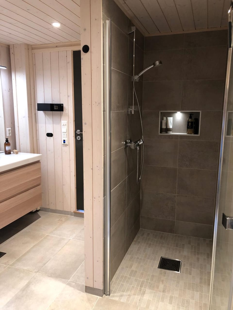 Shower, Bathroom