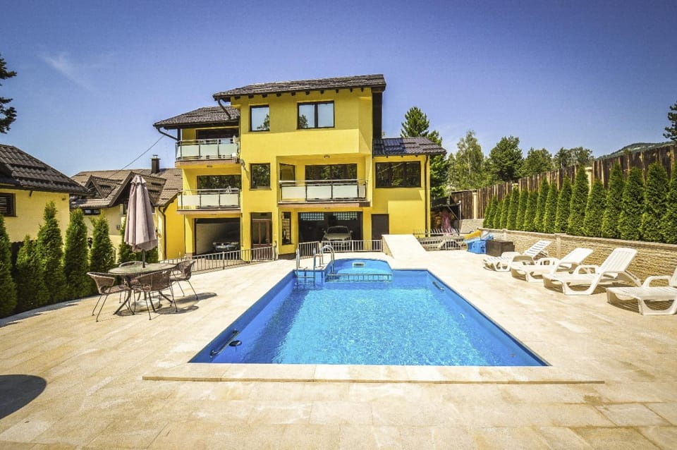 Property building, Pool view, Swimming pool