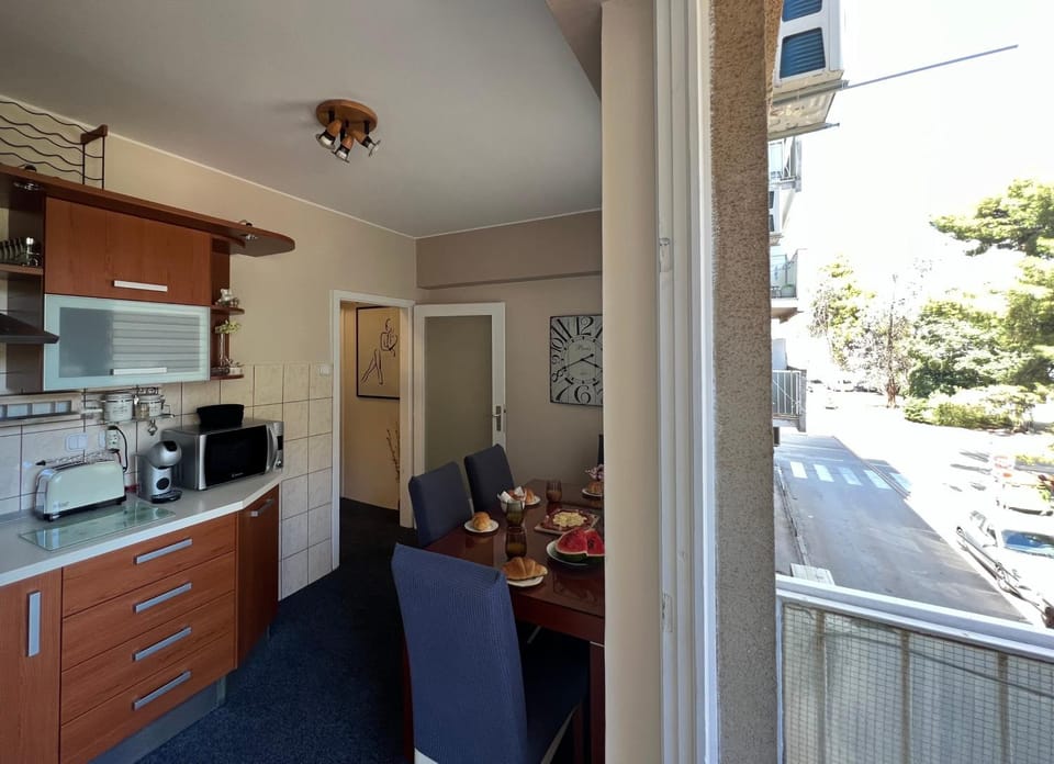 Balcony/Terrace, Dining area, kitchen