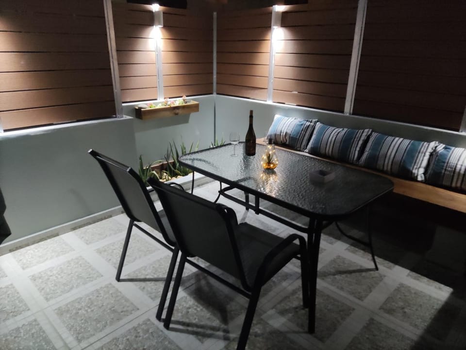 Property building, Balcony/Terrace, Inner courtyard view