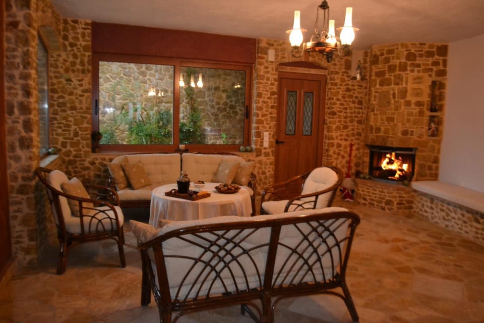 Seating area, flat iron