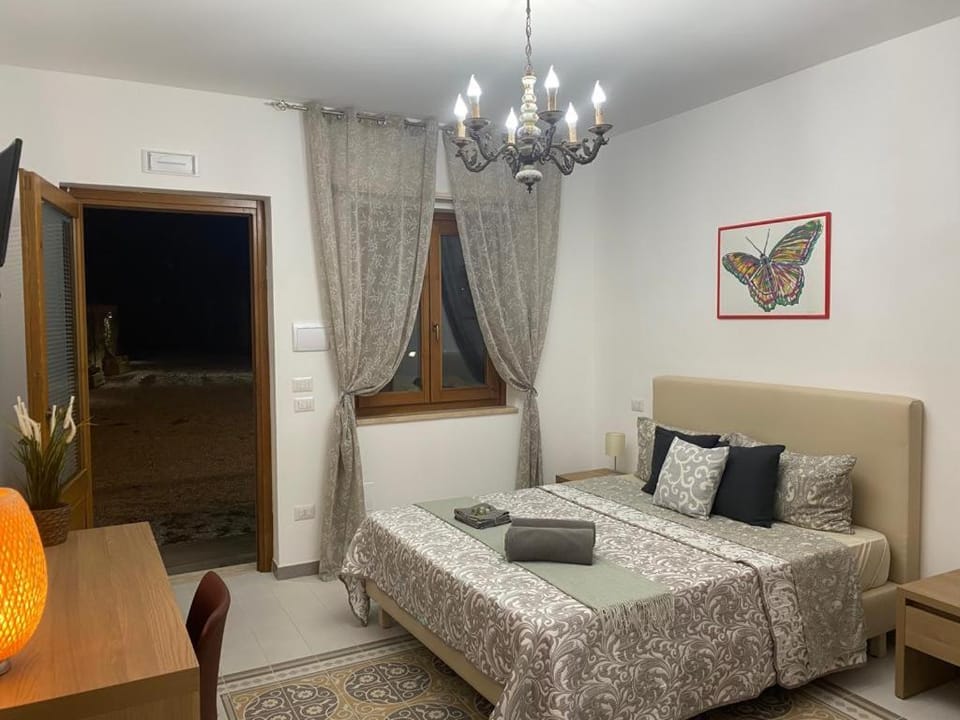 Villa Elena - Terra dei Miti - Agropoli, Ogliastro Cilento Farm Stay in Campania
