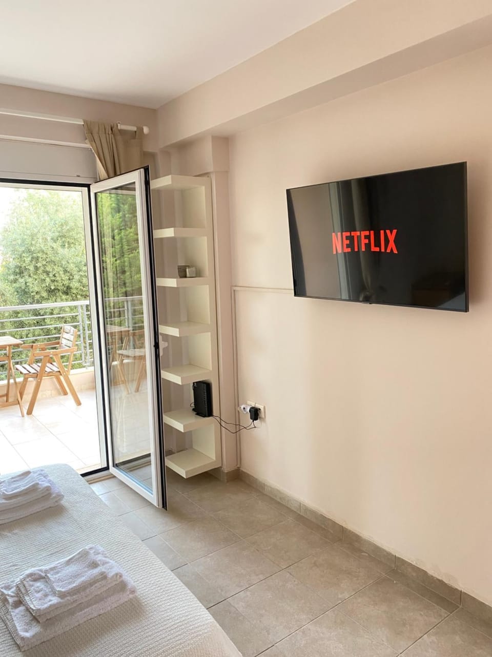 Seaside one-bedroom on Chalkis Apartment in Euboea