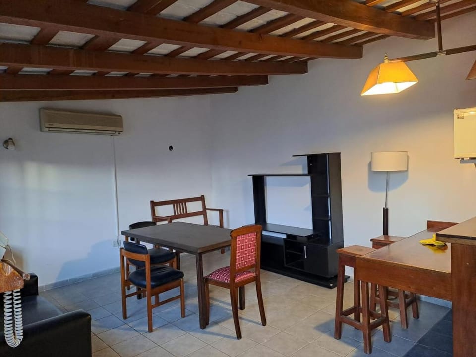 Kitchen or kitchenette, Living room, air conditioner