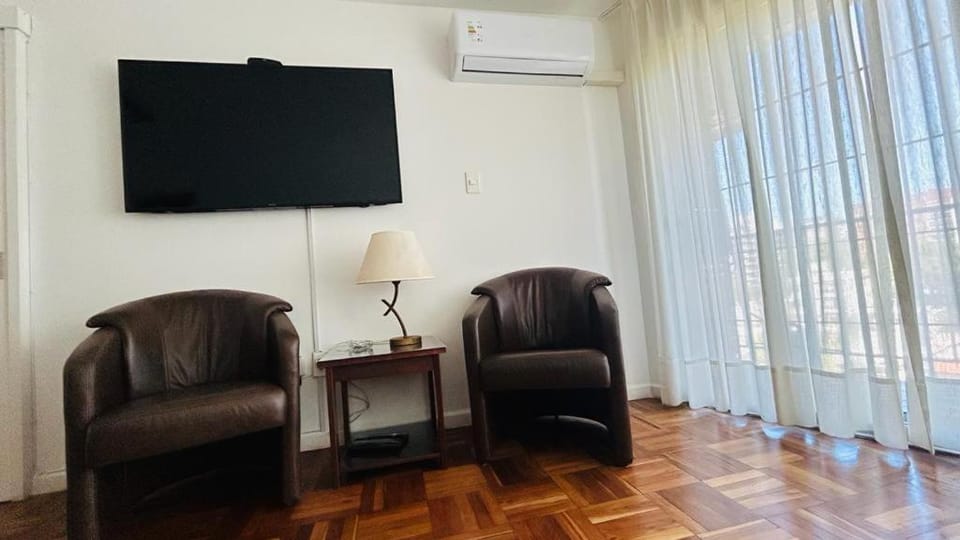 TV and multimedia, Living room, air conditioner