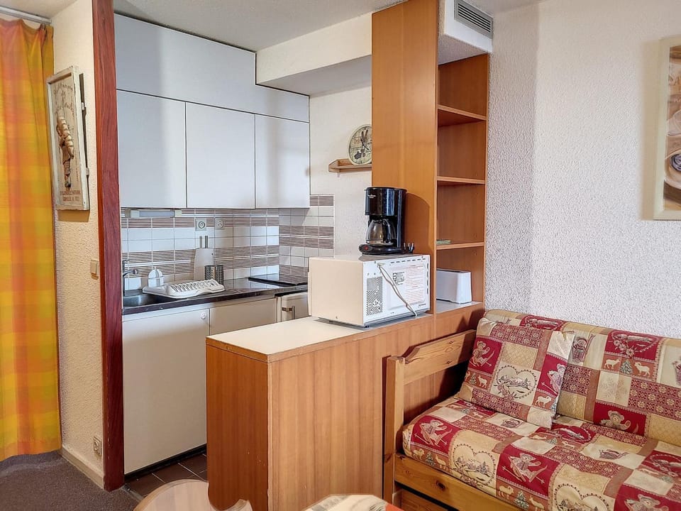 Studio lumineux avec balcon proche des pistes - FR-1-275-155 Apartment in Montvalezan