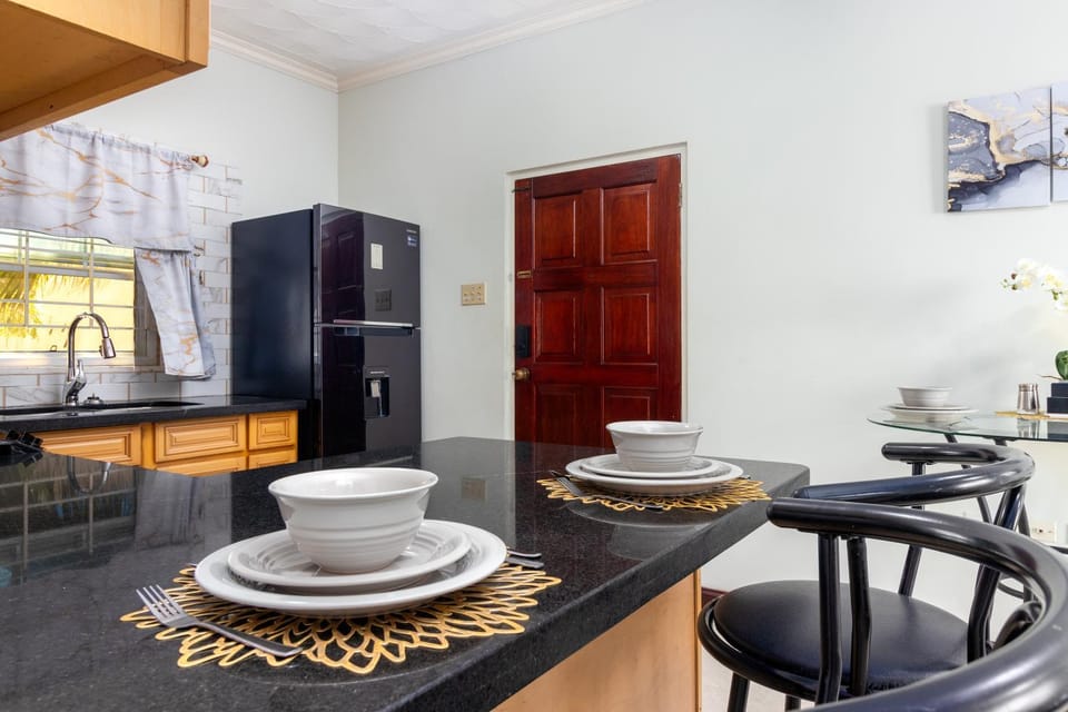 Dining area, minibar, pet friendly, stove, kitchen