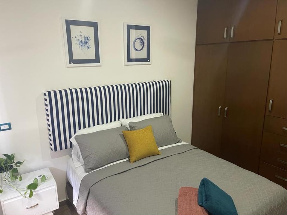 Bed, Photo of the whole room, Bedroom, wardrobe
