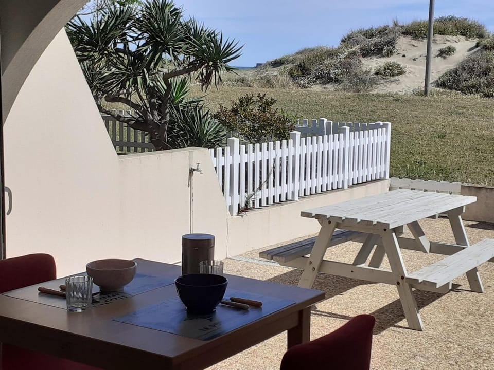 Les Maisons sur la plage, T2 les pieds dans l'eau Apartment in Agde