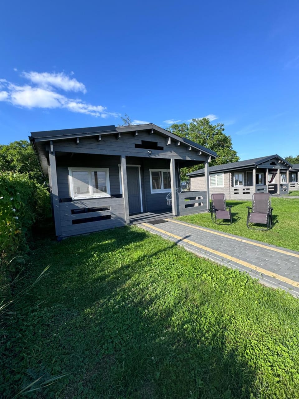 Property building, Day, Neighbourhood, Garden view