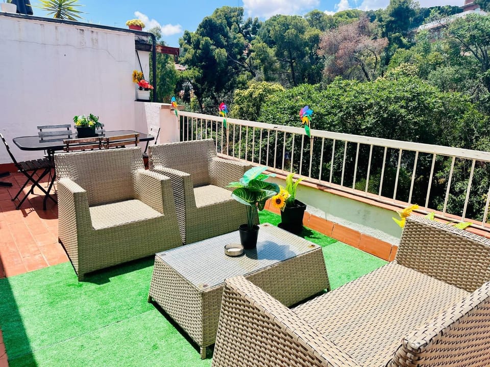 Patio, Balcony/Terrace, Seating area