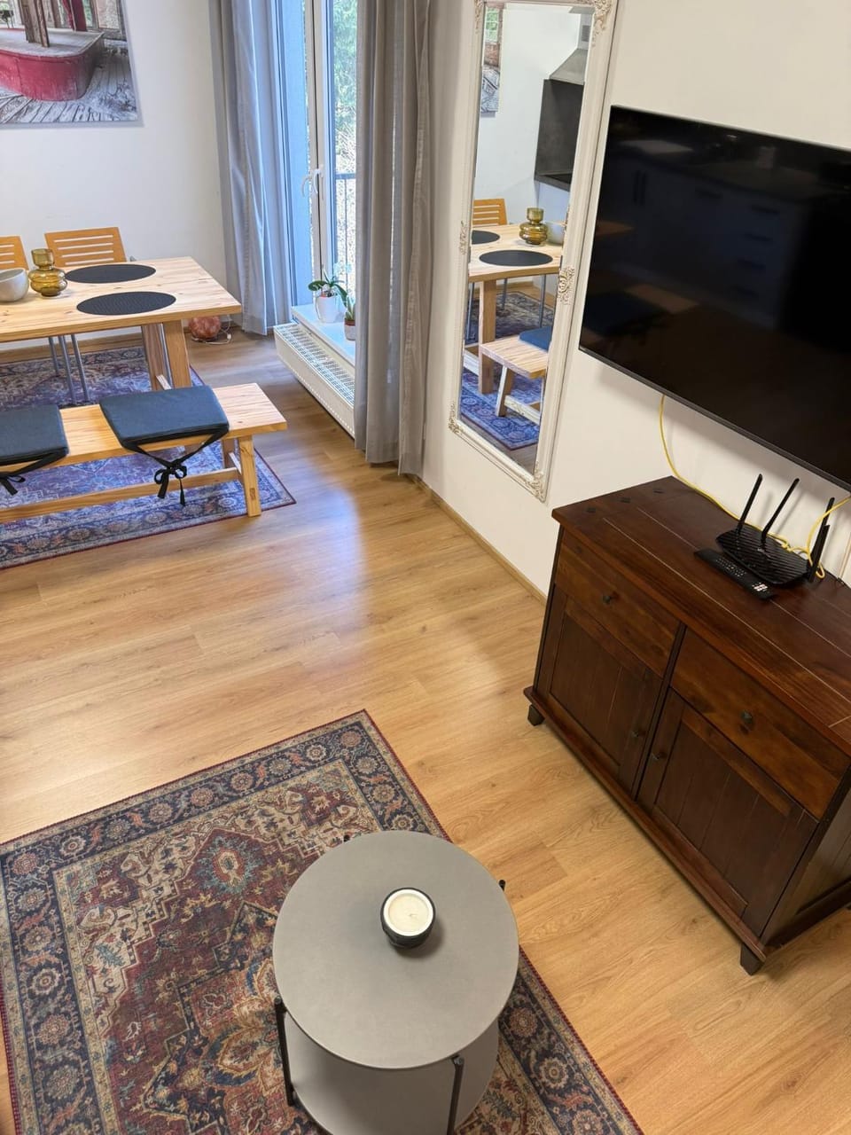 Communal lounge/ TV room