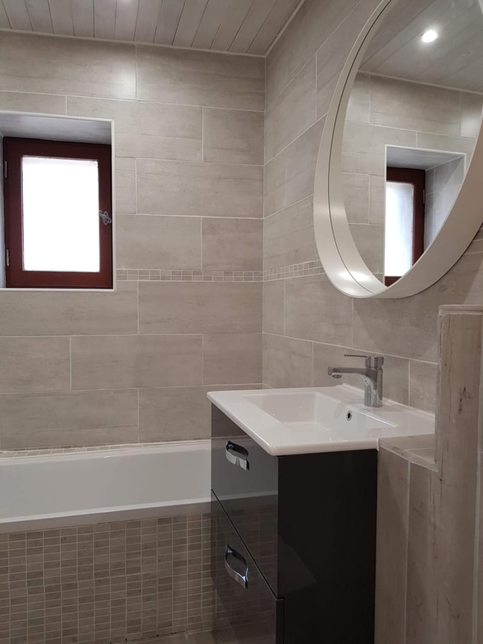 Bathroom, Bath