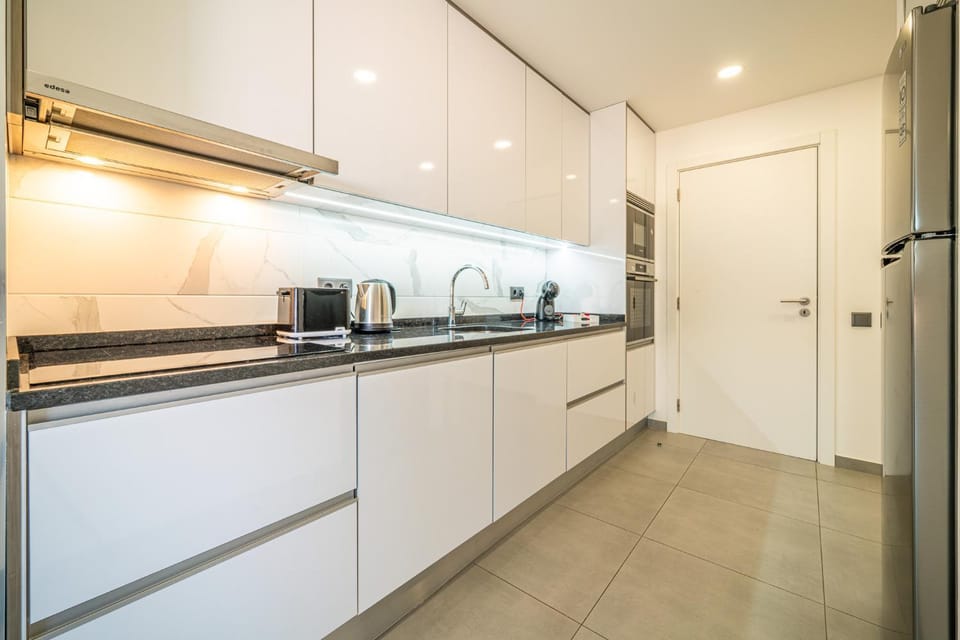 Sunrise SeaView Apartment 8 floor - Torre Verde 3 Castelos Apartment in Portimao