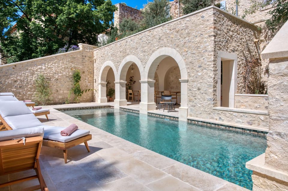 Garden, Swimming pool