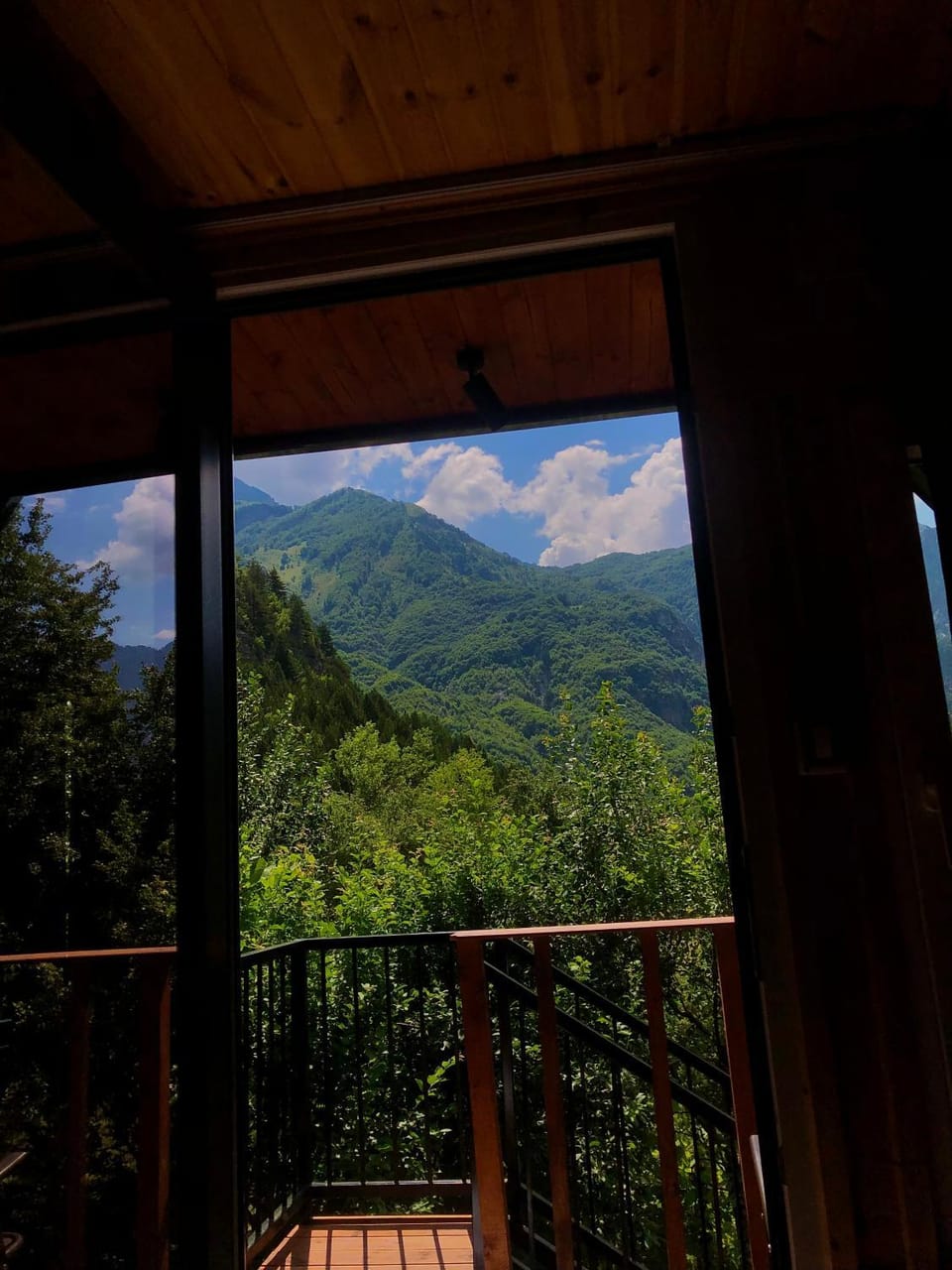 Bujtina Pllumi Theth Bed and Breakfast in Montenegro