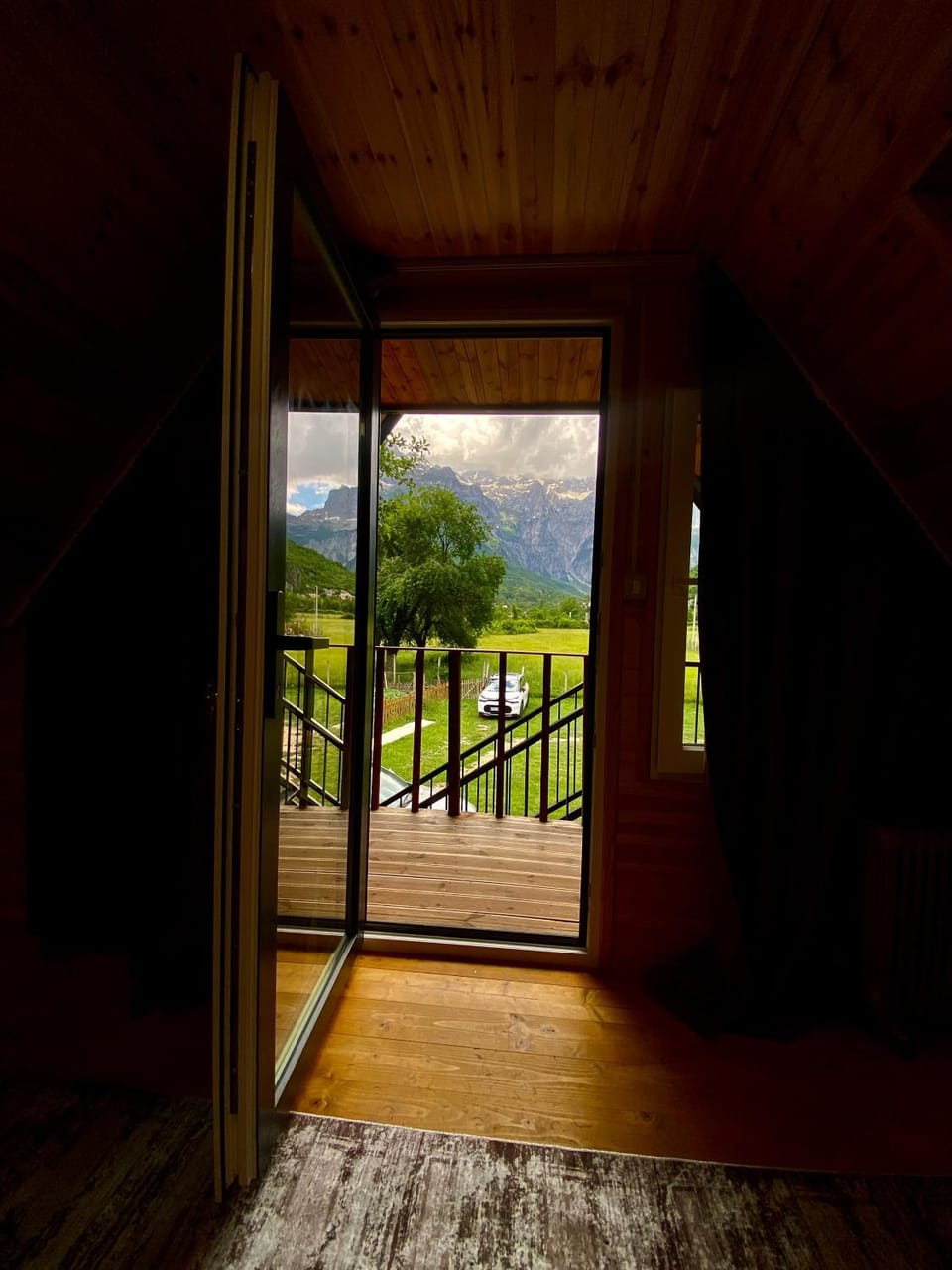 Bujtina Pllumi Theth Bed and Breakfast in Montenegro