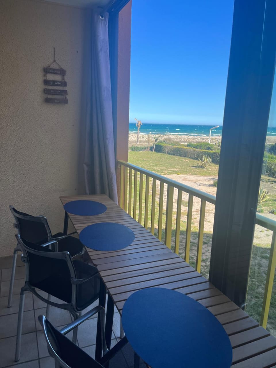 Bel Appartement 4-6 couchages, en bord de mer, accès direct à la plage Apartment in Le Barcarès