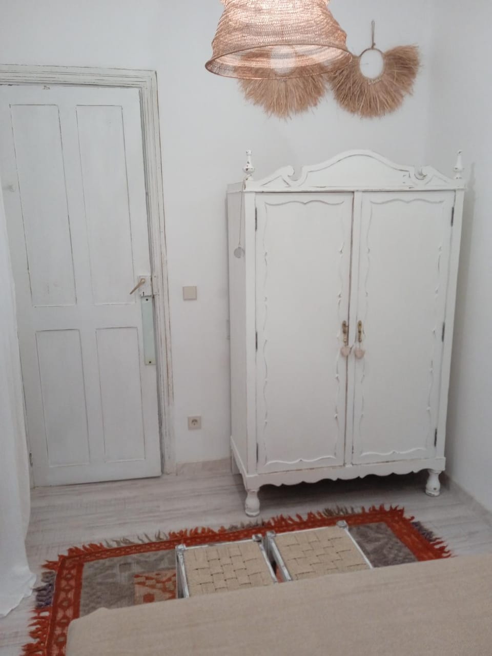 Photo of the whole room, wardrobe