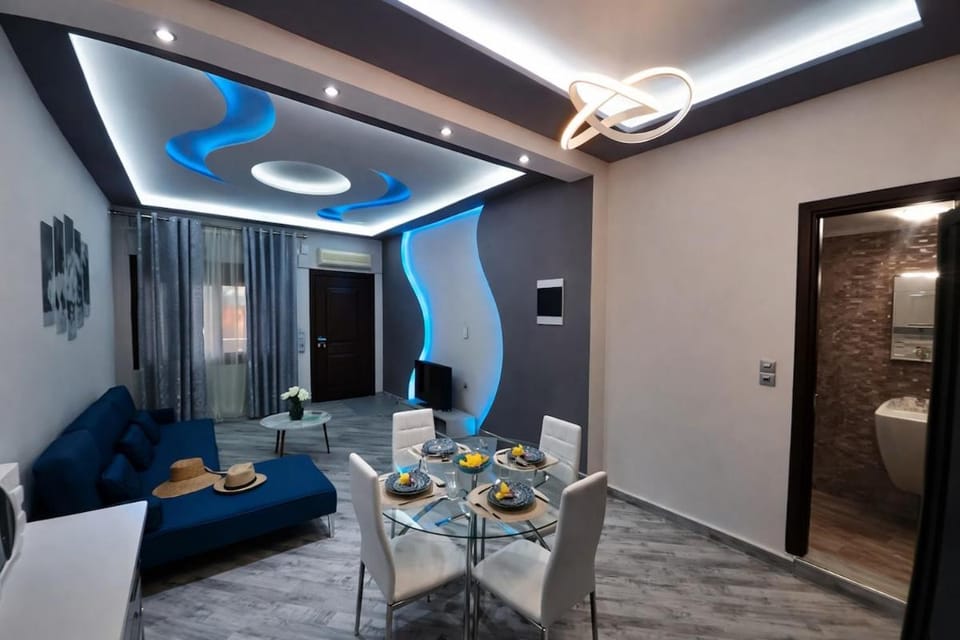 Living room, Seating area, Dining area