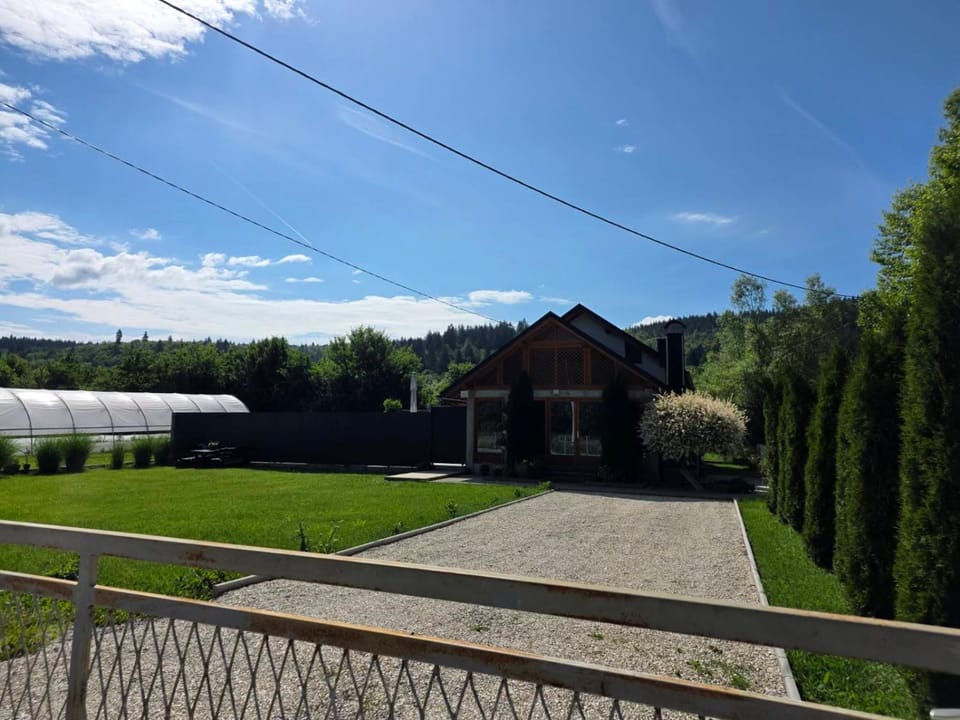 Vikendica Twins House in Federation of Bosnia and Herzegovina