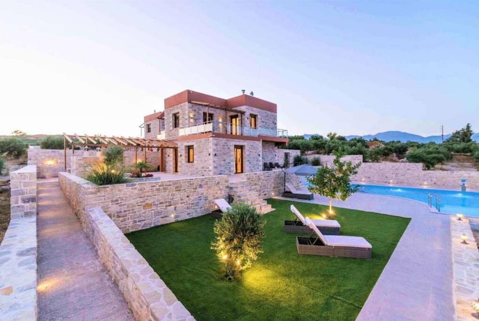 Villa Harmony in Kamilari and Villa Joy in Kamilari Villa in Crete Region