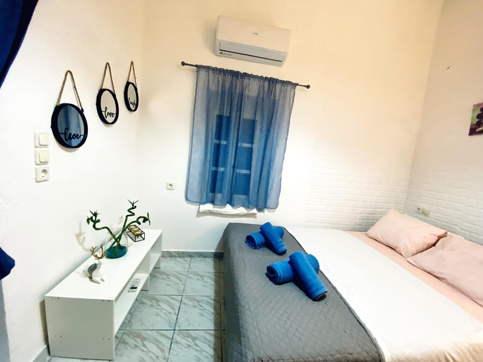 towels, air conditioner