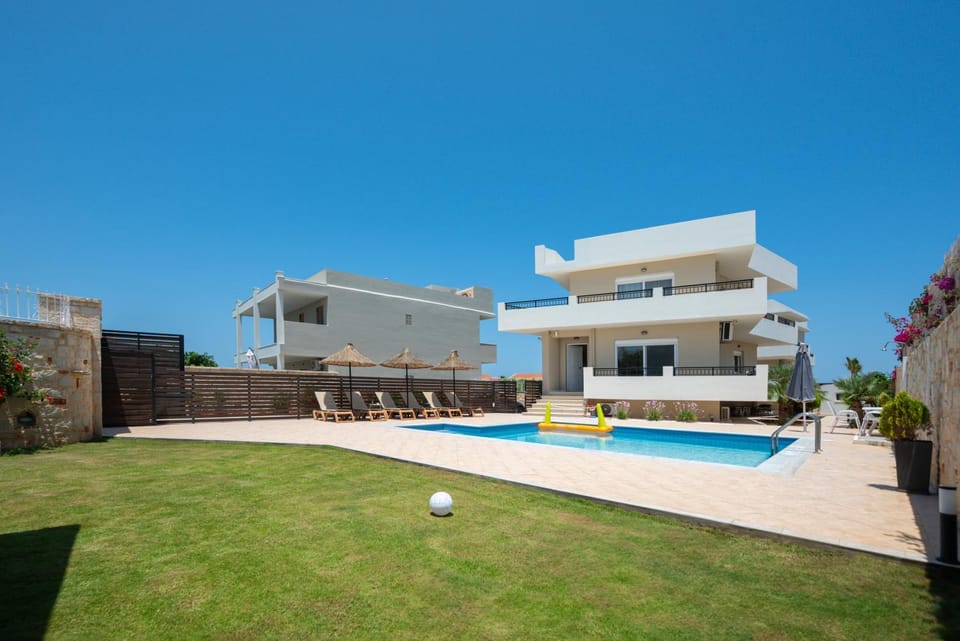 Property building, Garden