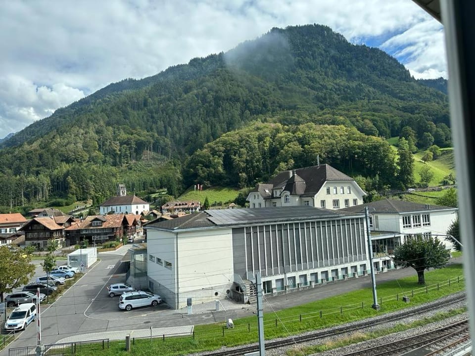 Nearby landmark, Spring, Day, Neighbourhood, Natural landscape, Bird's eye view, Mountain view, Location