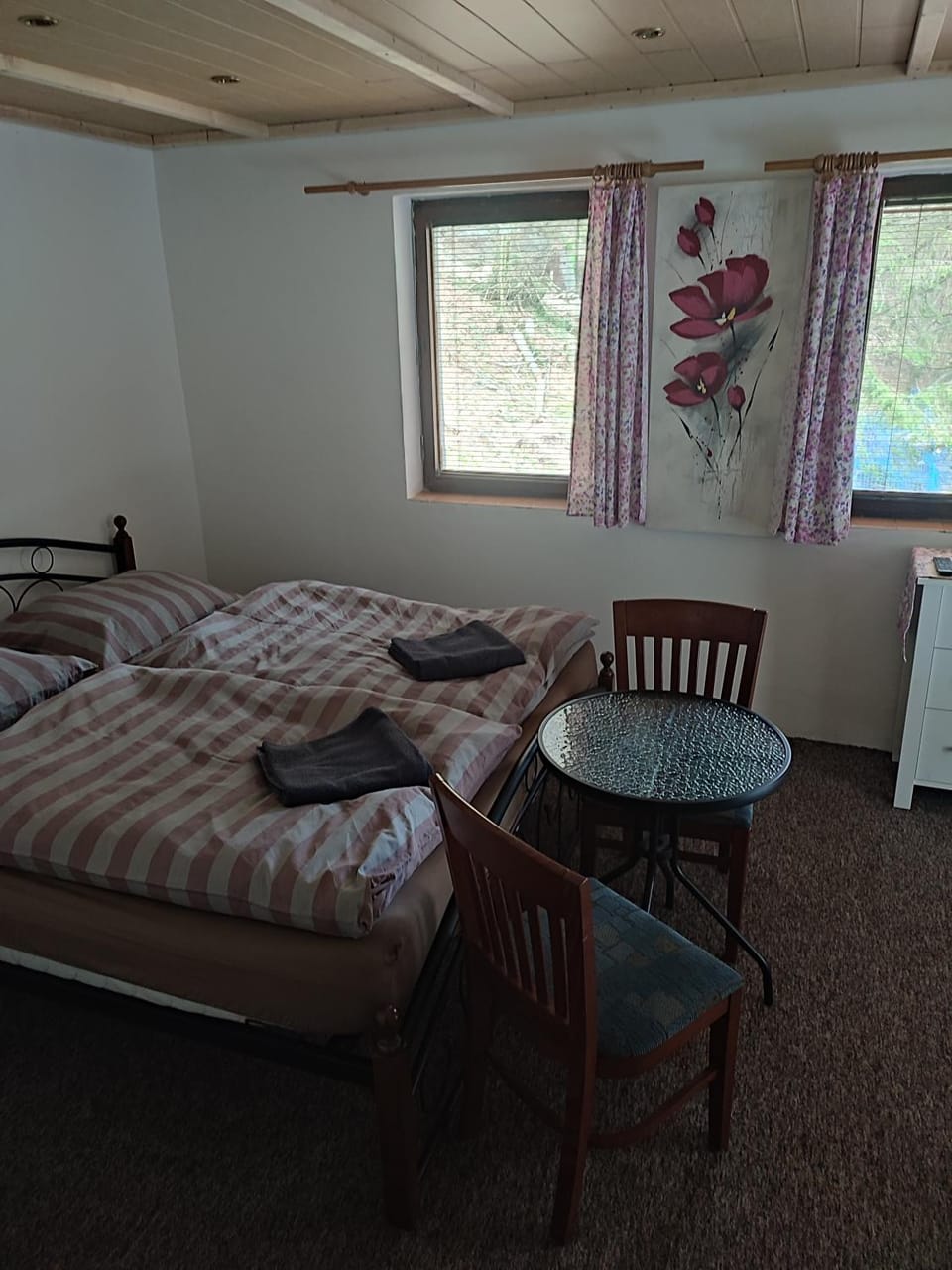 Seating area, Bedroom
