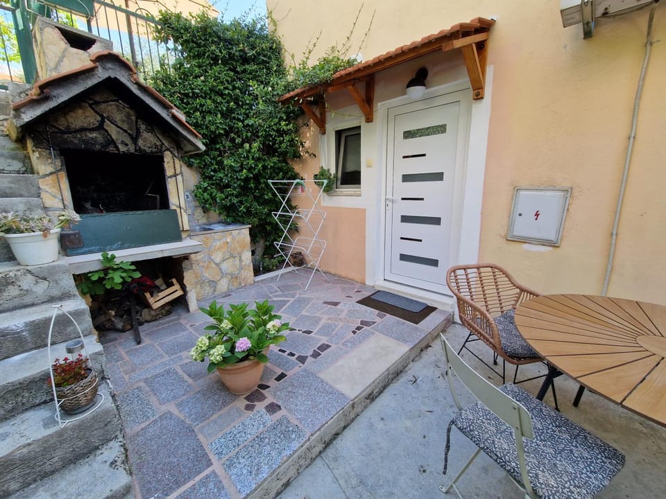 Old Salona Apartment in Šibenik-Knin County, Croatia