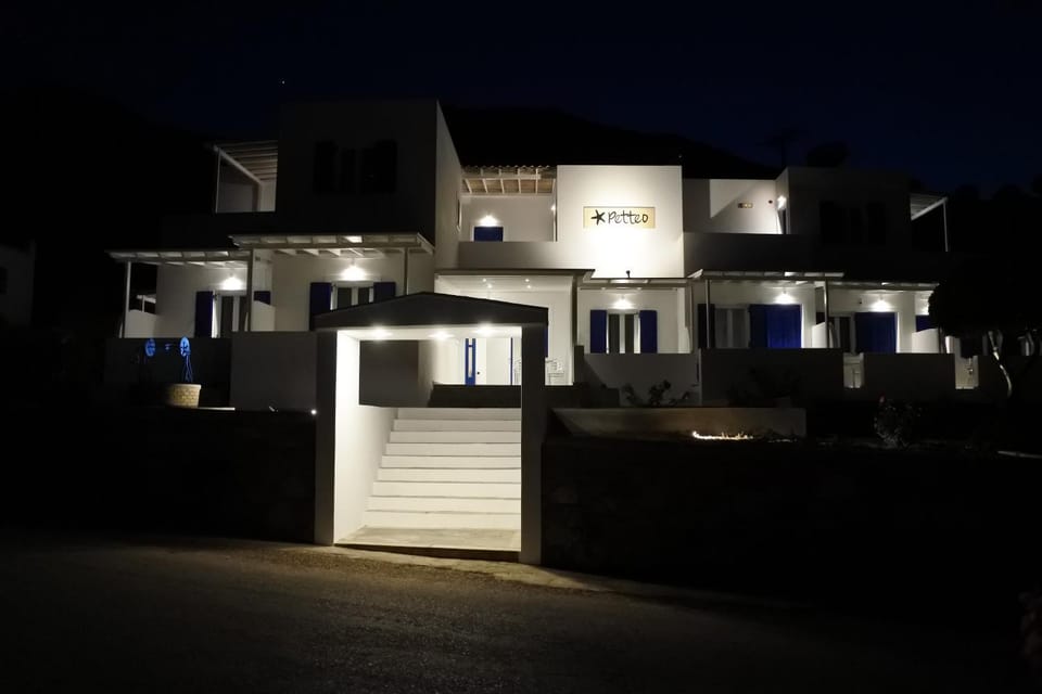 Petteo Serifos Apartment in Milos
