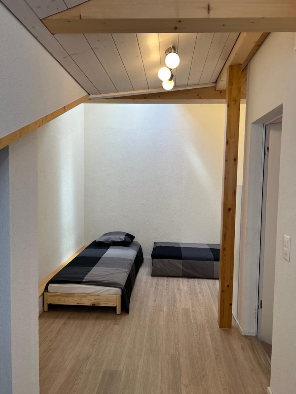 Bed, Photo of the whole room, Bedroom, bunk bed