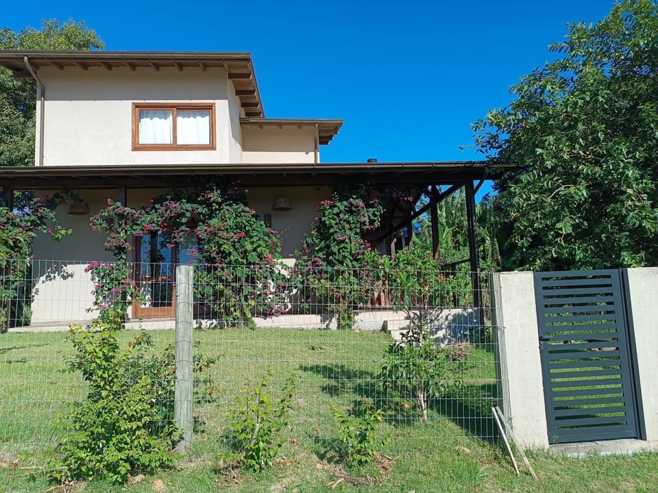 Casa Jasmim Manga Rosa House in Imbituba