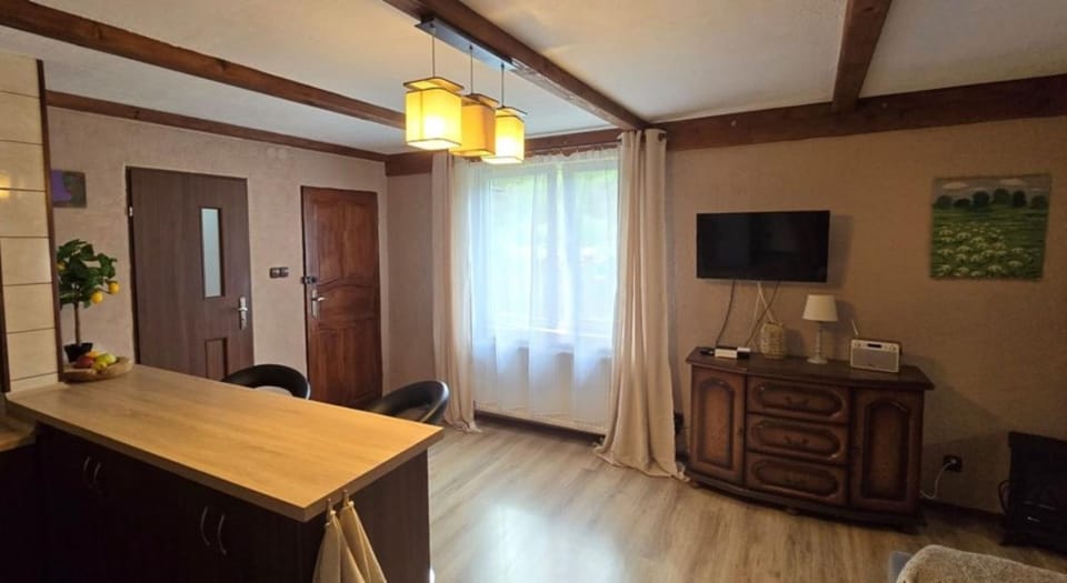 TV and multimedia, Living room, Dining area