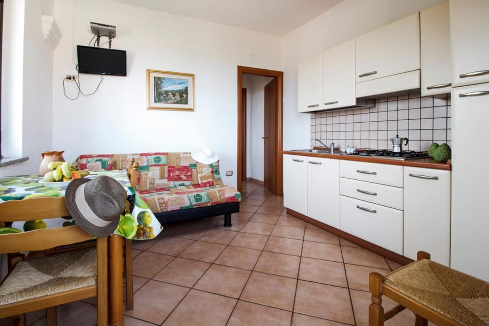 residenceduemari Apartment hotel in Capo Vaticano