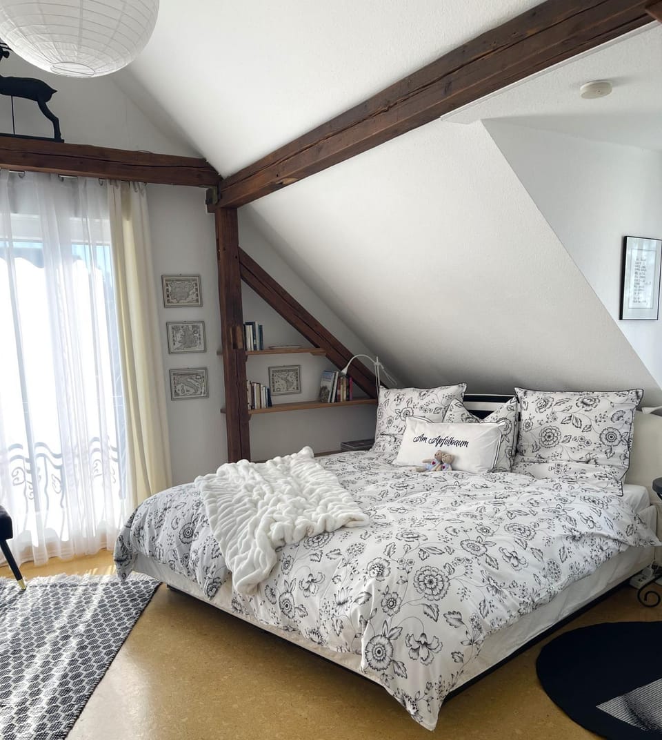Bed, Bedroom
