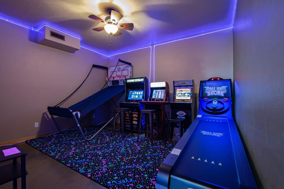 --30 mins to Zion--Two Cabins w/ Game Room--Bryce/Lake Powell/Grand Canyon Cabin in Utah