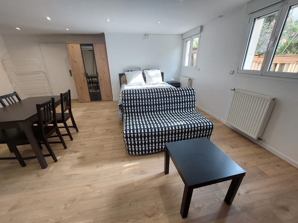 Big studio near Paris and Eurodisney Apartment in Nogent-sur-Marne